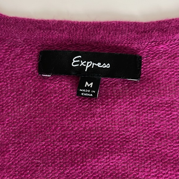 Express magenta color cropped cardigan size medium - Picture 5 of 6